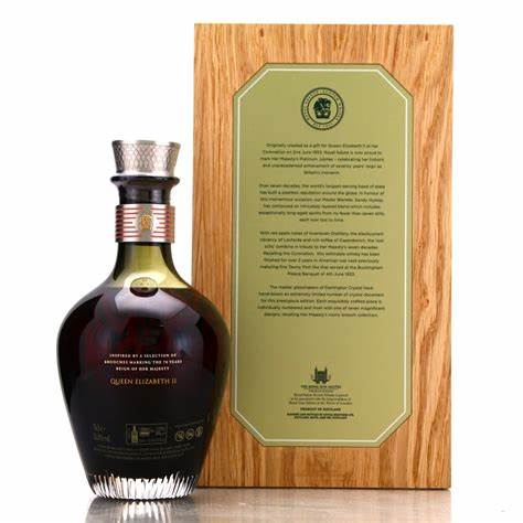 Chivas Regal Royal Salute Platinum Jubilee Edition 2022 Lot 78-50 50.8° 70 cl + GBX (1 botella)