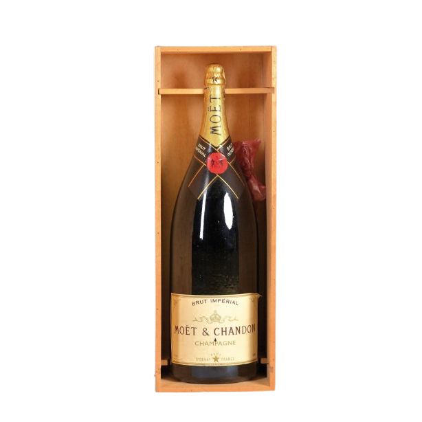 Moët & Chandon Impérial Brut Nabucodonosor 15L + Caja de Madera