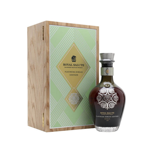 Chivas Regal Royal Salute Platinum Jubilee Edition 2022 Lot 78-50 50.8° 70 cl + GBX (1 botella)